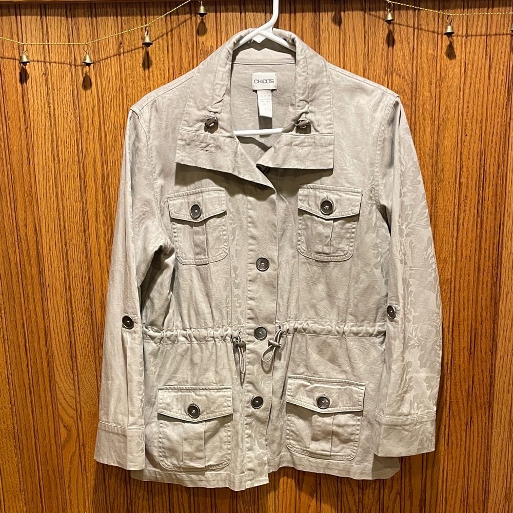 Chico's Size 1 Light Silver Gray Floral Detail Jacket